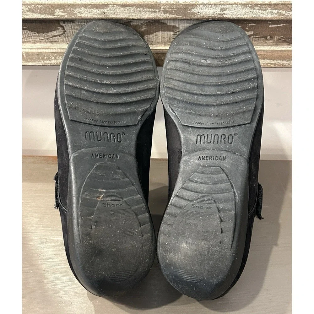 MUNRO Mary Janes‎ Size 7.5W Black Suede Flats Shoes Adjustable